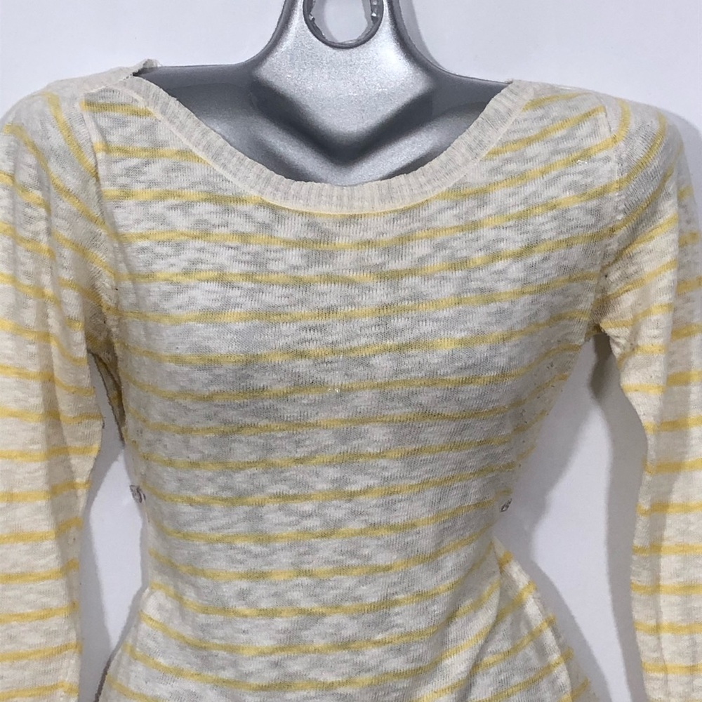 COLUMBIA scoop neck long sleeve sweater - Picture 2 of 8